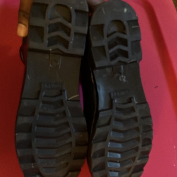 Rain boots - Picture 3 of 3